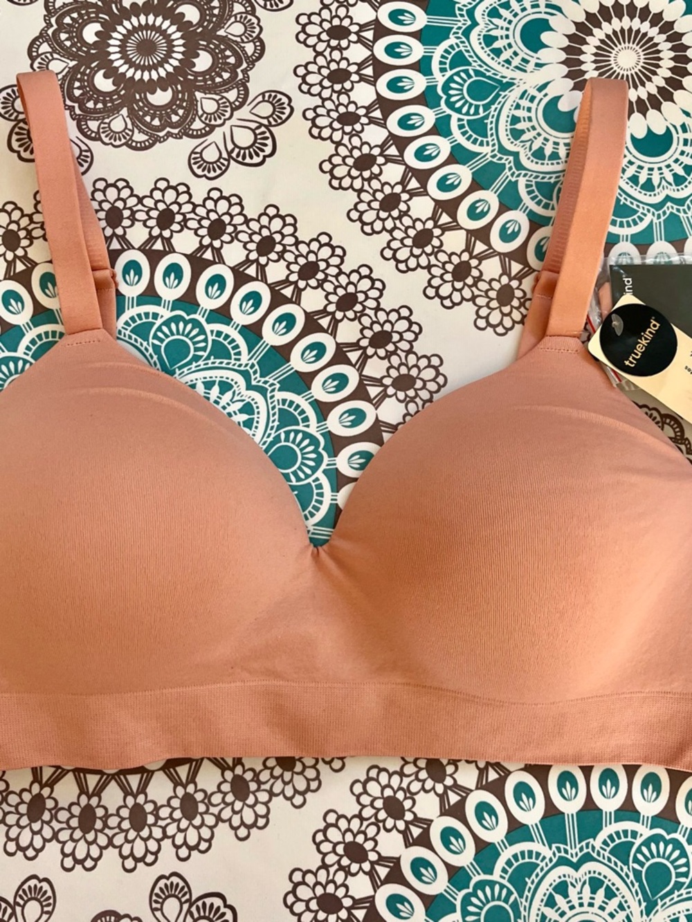 Truekind  Wireless Lightly Lined Bra in Pink